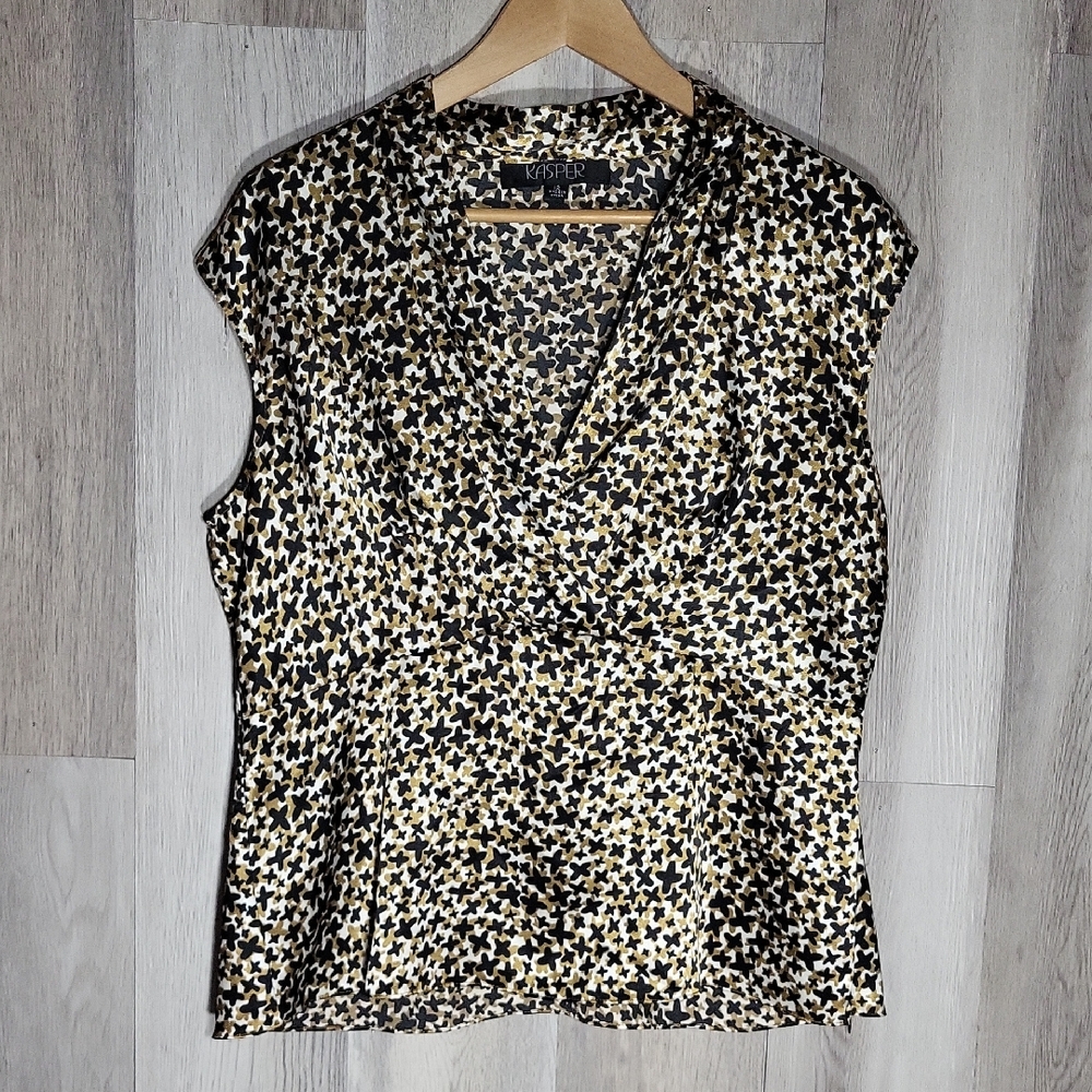 Kasper Womens 12 Sleeveless Blouse X Pattern Black Gold V Neck Empire Flowy